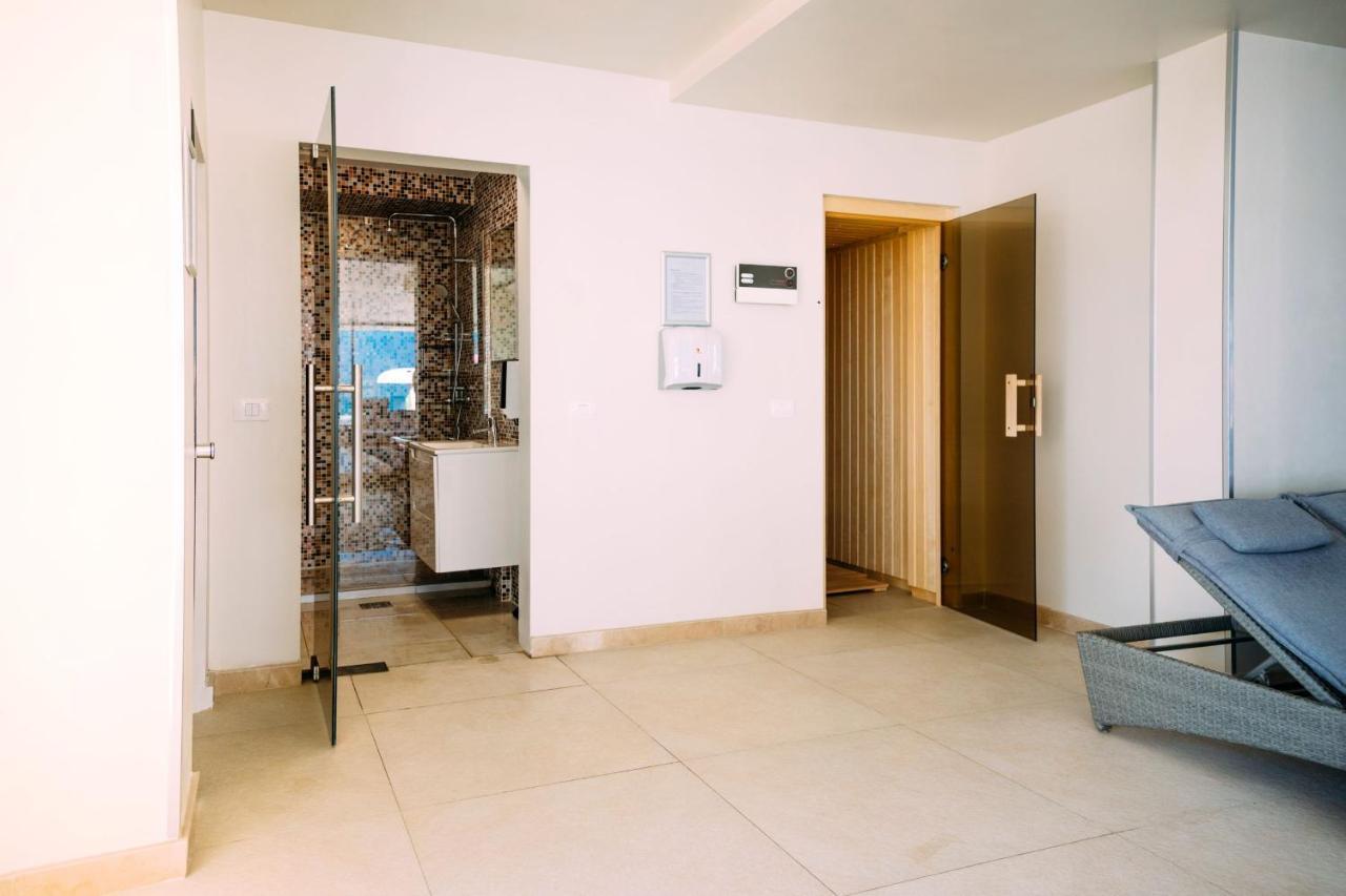 Alezzi Majestic Apartments 115 Navodari Ngoại thất bức ảnh