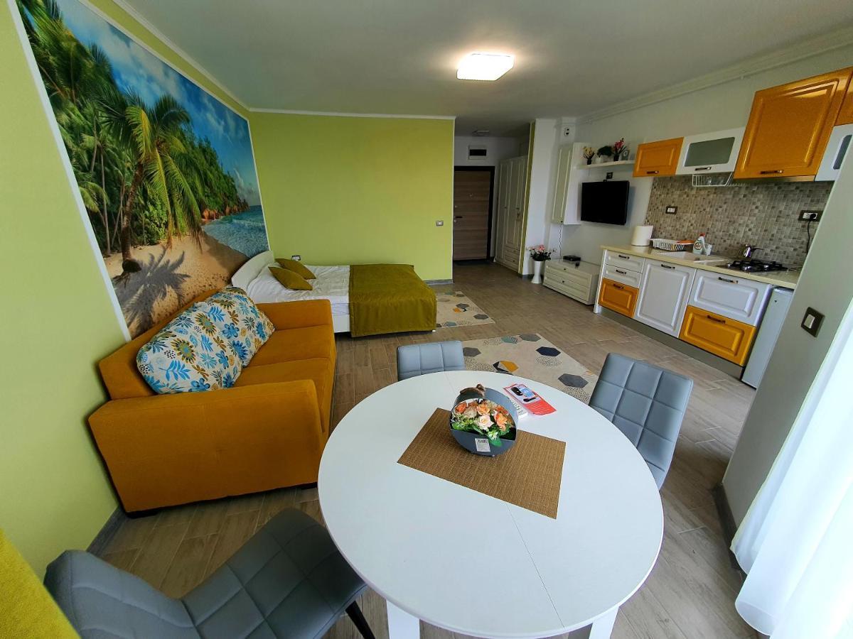 Alezzi Majestic Apartments 115 Navodari Ngoại thất bức ảnh